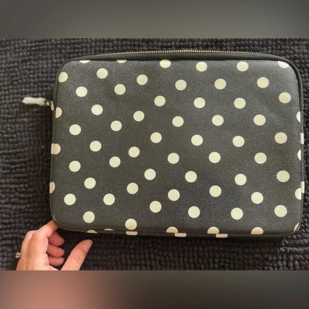 Kate spade laptop sleeve